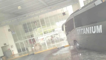 Autobuses Tla Titanium [Terminal Puebla] - Heroica Puebla De Zaragoza