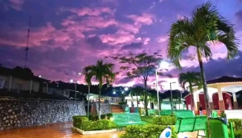 Parque Central, Los Moyos - Moyos