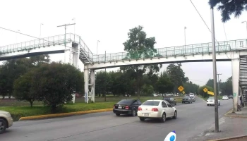 Puente Peatonal a la Altura de Nestle - Santa Ana Tlapaltitlán