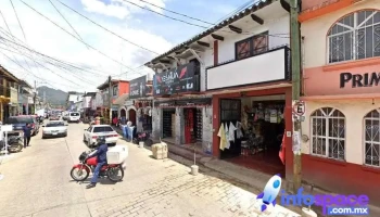 Terminal De Taxis De Navenchauc - Barrio Del Cerrillo