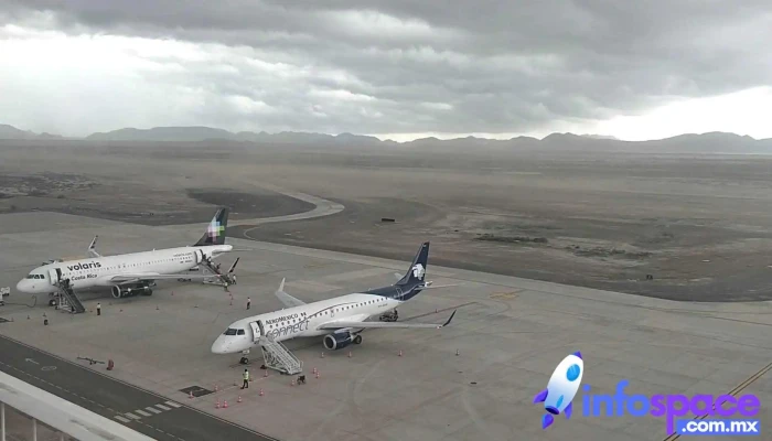 Aeropuerto Internacional De Los Mochis -  Aeronave De Ala Fija - Los Mochis
