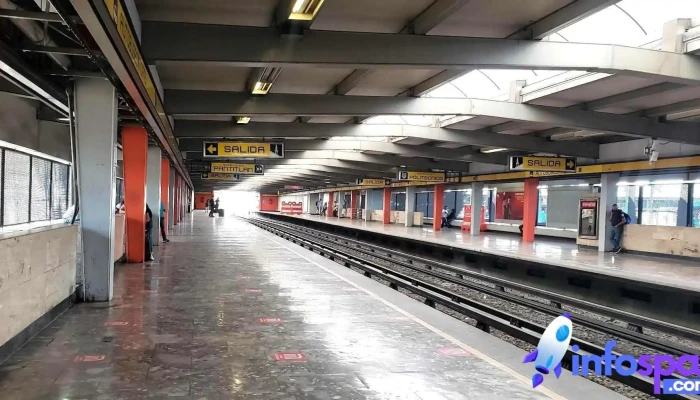 Autobuses Del Norte -  Estacion De Ferrocarril - Gustavo A. Madero, Ciudad de México