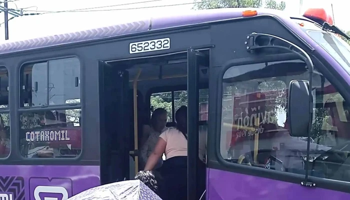 Base De Microbuses al Metro Tasqueña - Xochimilco, Ciudad De México