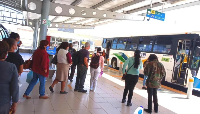 Base De San Jeronimo Autobus - León de los Aldama