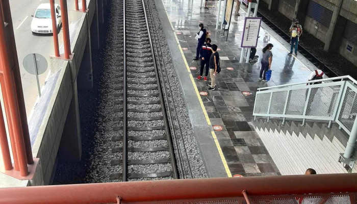 Canal De San Juan -  Parada De Tren Subterraneo - Ciudad de México