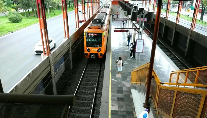 Canal De San Juan -  Tren - Ciudad de México