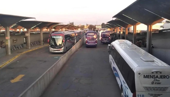 Central Camionera Toluca Barcelona Bus Turistic - San Salvador Tizatlalli