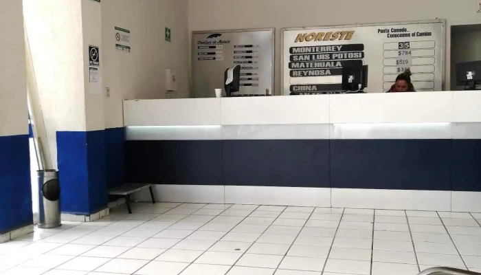 Central De Autobuses Cadereyta - Lázaro Cárdenas 1Ro Sector