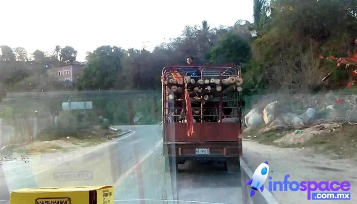 Central De Autobuses De Pinotepa -  Videos - Santiago Pinotepa Nacional