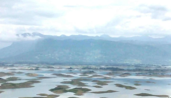 Centro Turistico Mil Islas -  Zona - San Pedro Ixcatlán