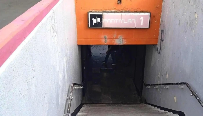 Cetram Pantitlan Parada De Tren Subterraneo - Ciudad de México