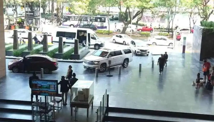 Ebus -  Automovil - Miguel Hidalgo, Ciudad de México