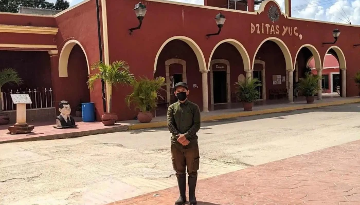 Edificio Municipal Dzitas - Quintana