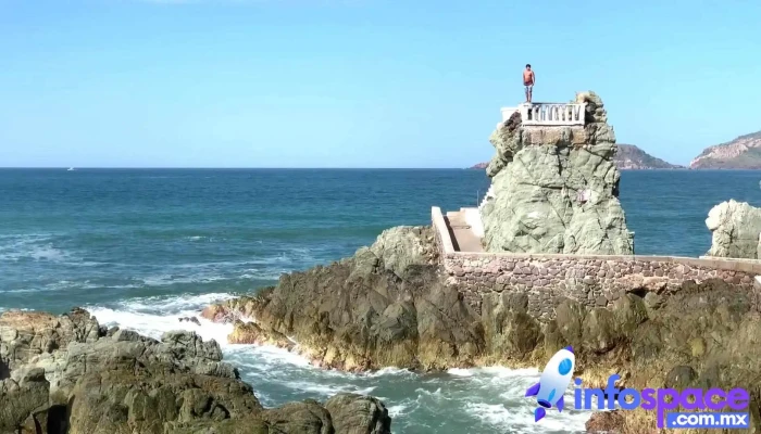 El Clavadista -  Videos - Mazatlán