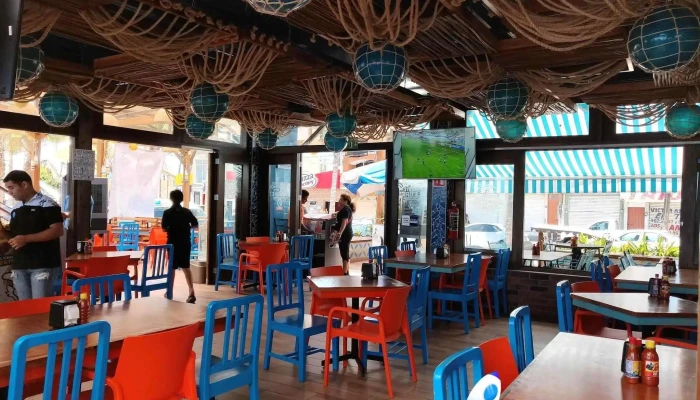 El Muchacho Alegre -  Ambiente - Mazatlán