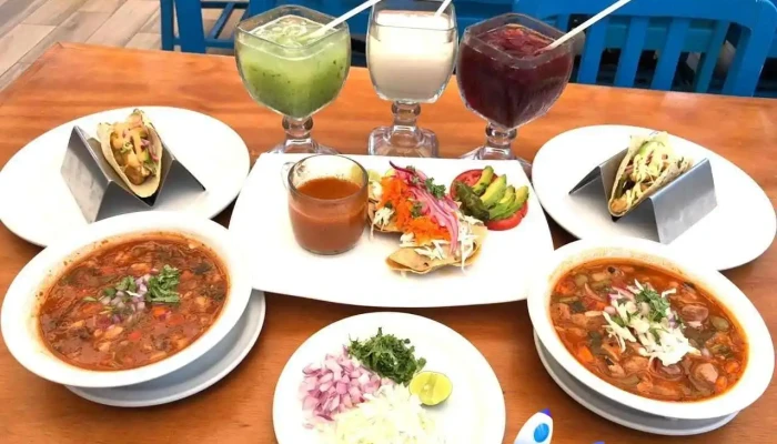 El Muchacho Alegre -  Comida Y Bebida - Mazatlán