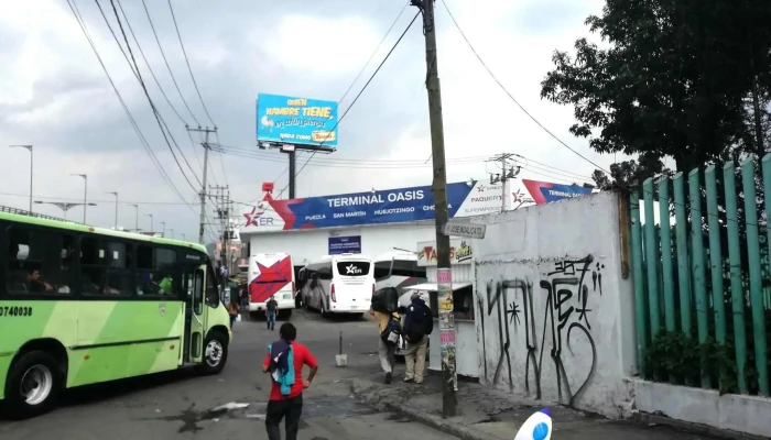 Estrella Roja Terminal Oasis -  Barcelona Bus Turistic - Iztapalapa, Ciudad de México