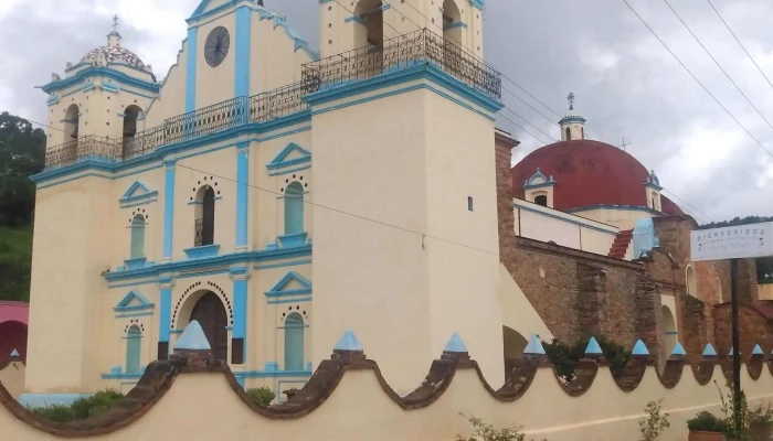 Iglesia De San Melchor -  Abierto Ahora - San Melchor Betaza