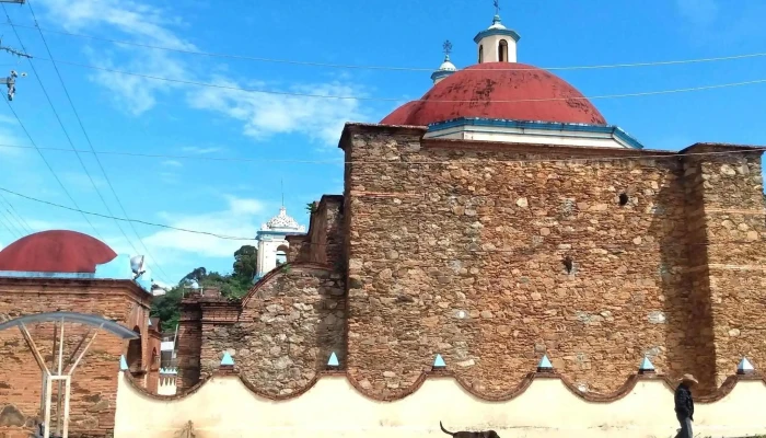 Iglesia De San Melchor -  Opiniones - San Melchor Betaza