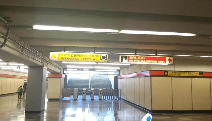 Instituto Del Petroleo Parada De Tren Subterraneo - Gustavo A. Madero, Ciudad de México