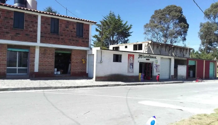 Laguna De Tabernillasel Resbaloso Donde - Santa Catarina Tabernillas