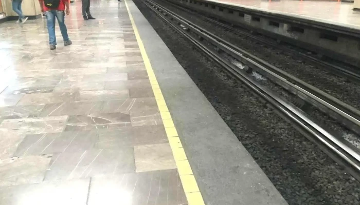 Lazaro Cardenas Estacion De Ferrocarril - Ciudad de México