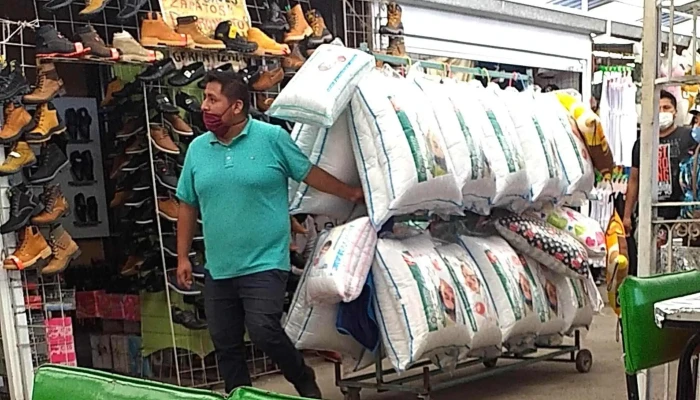 Mercado la pulga - Santa María Totoltepec