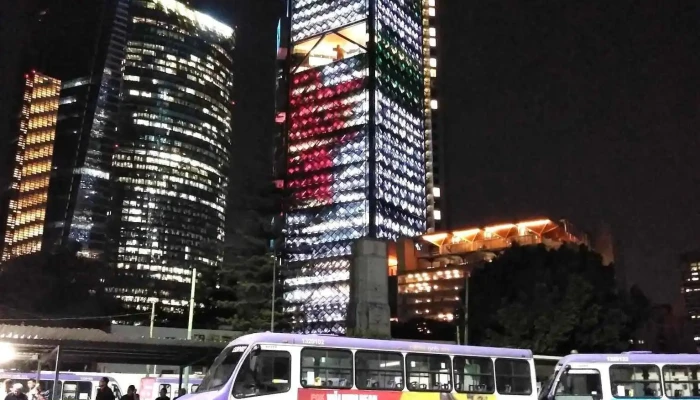 Metro Chapultepec Transbordo Intermodal Metro Chapultepec -  Autobus - Ciudad de México