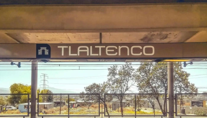 Metro Tlaltenco - Tláhuac, Ciudad De México