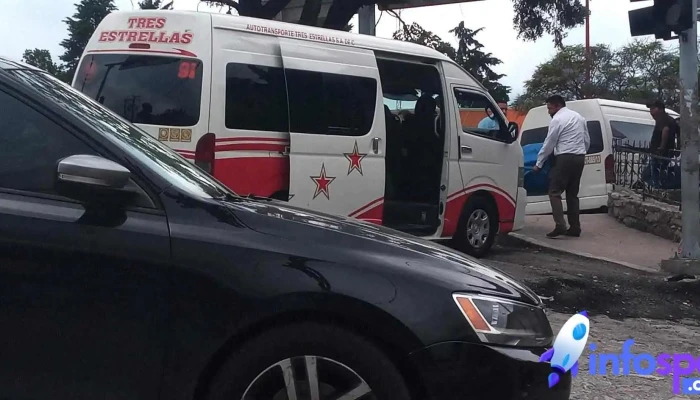 Parada De Combis -  Automovil - San Cristóbal de las Casas