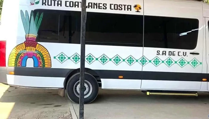 Ruta Coatlanes Costa -  Barcelona Bus Turistic - Brisas de Zicatela