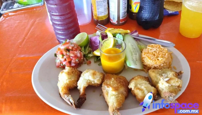 Tecate Six Malecon Altata Comida Y Bebida - Altata