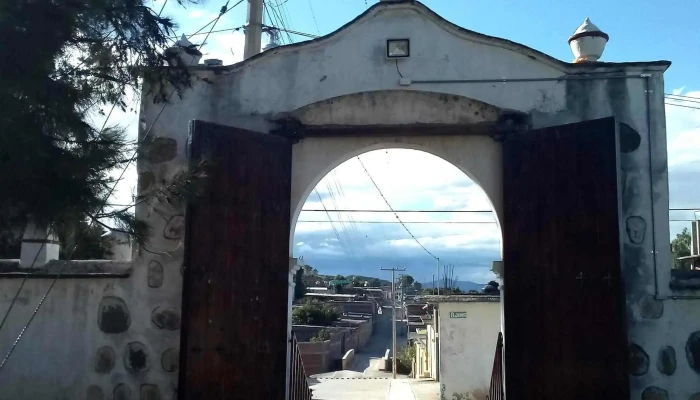 Templo De San Lucas -  Donde - San Lucas Quiaviní