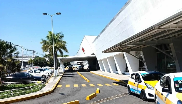 Terminal De Autobuses Ado Acayucan -  Como Llegar - Acayucan