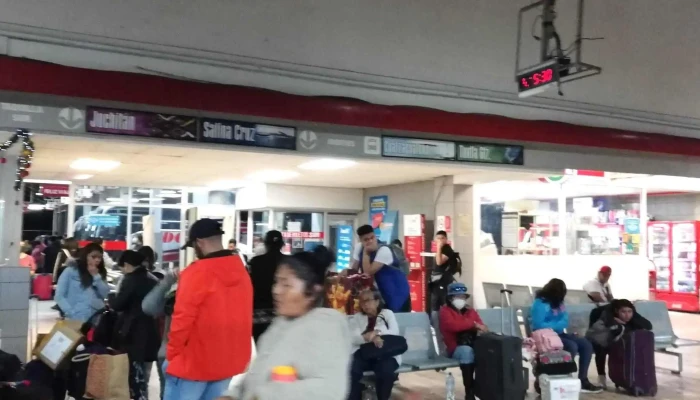 Terminal De Autobuses Ado Acayucan -  Videos - Acayucan