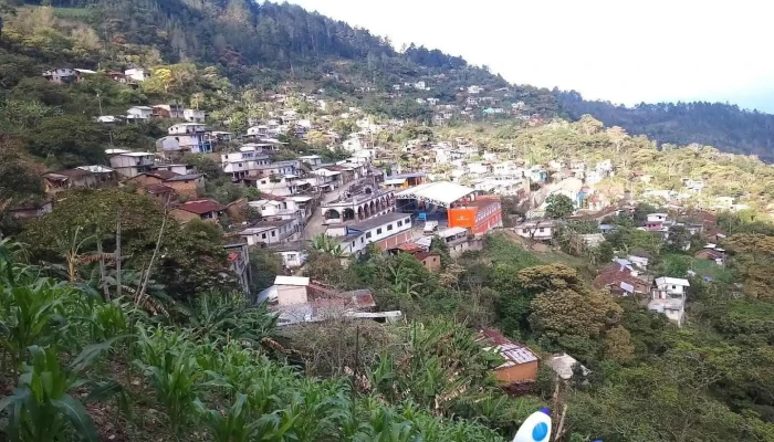 Terminal de camiones - San Juan Yaeé