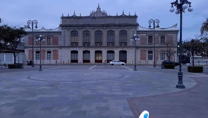 Terminal de Ferrocarriles Estación Camino de Hierro - Hortalizas