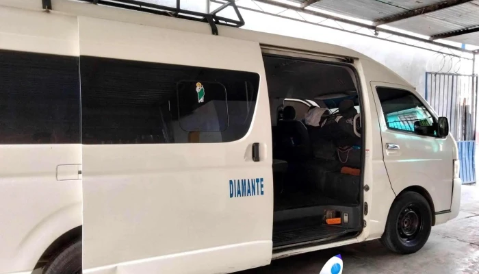 Terminal De Suburbans Miauh A Oax -  Autobus - Miahuatlán de Porfirio Díaz