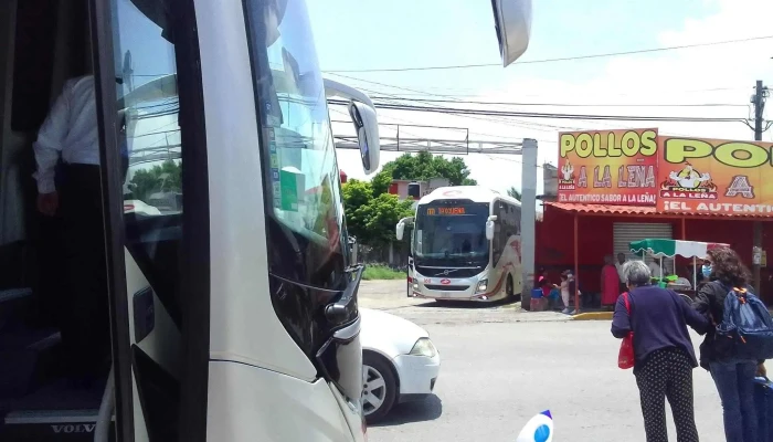 Terminal Pullman Morelos Chiconcuac -  Autobus - Chiconcuac