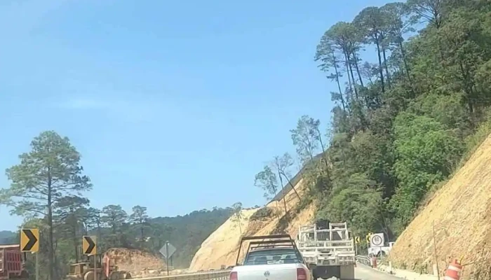 Tunel San Sebastian Coatlan Km 51726 Long 168 M Mas Recientes - Oaxaca